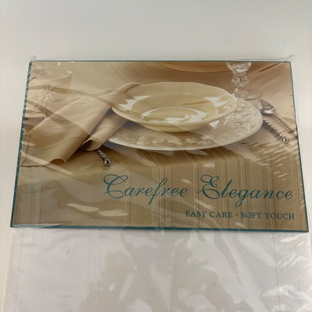 Bardwil Linens Carefree Elegance 60x84 Rectangular Tablecloth White Easy Care